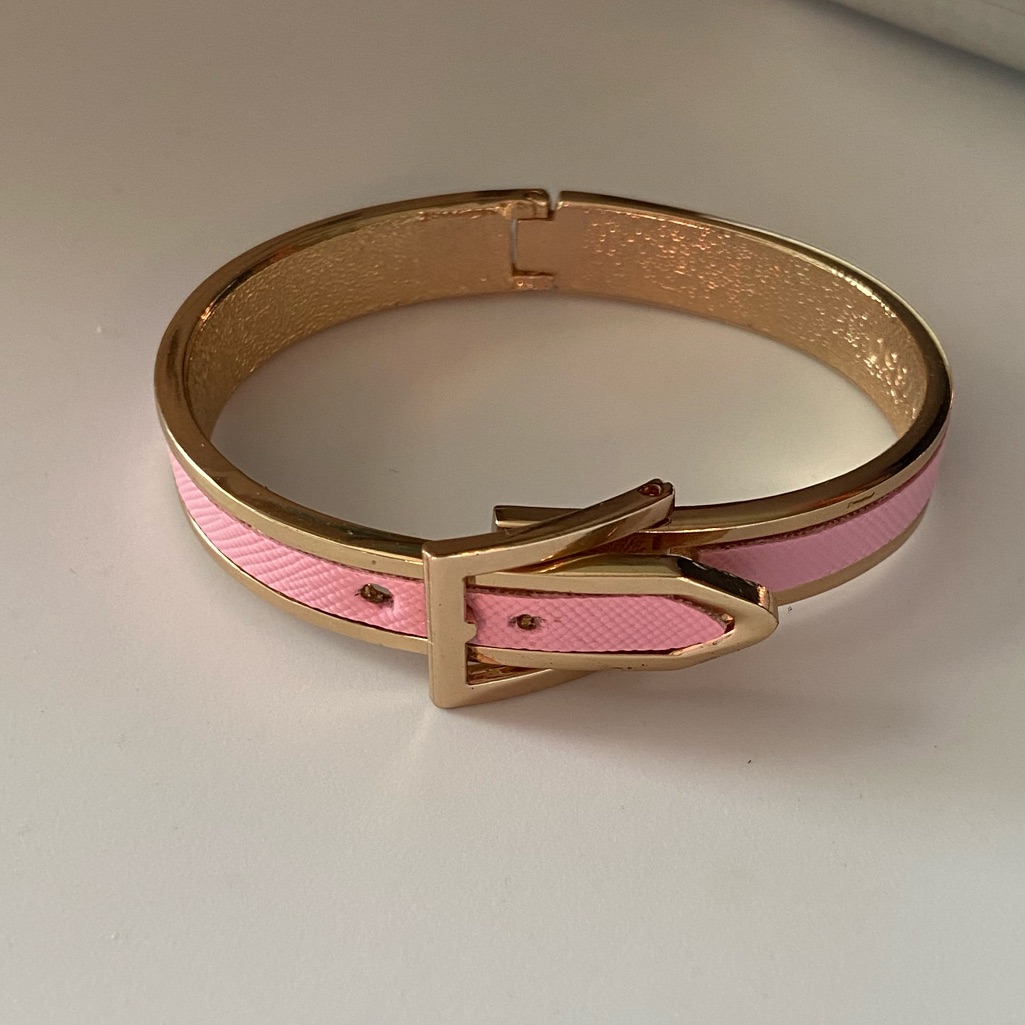 Pink Buckle Bracelet 13$